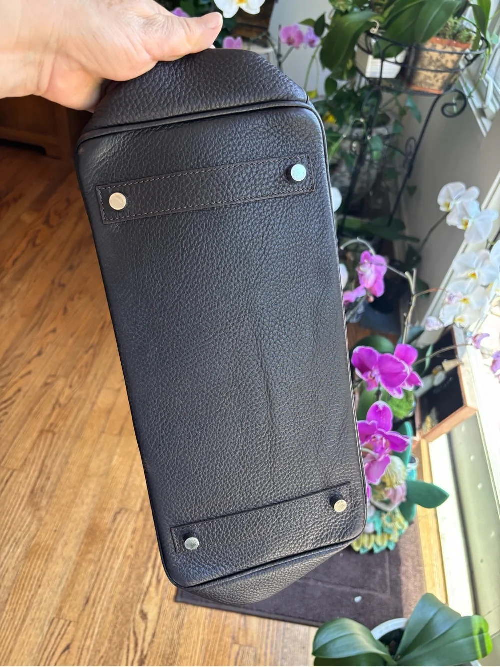 Motinni top grain
